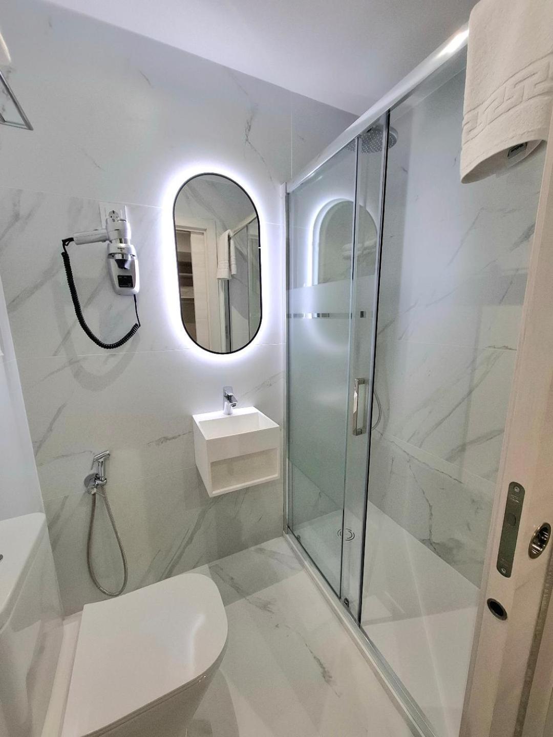 Hostal San Blas Madrid Eksteriør billede