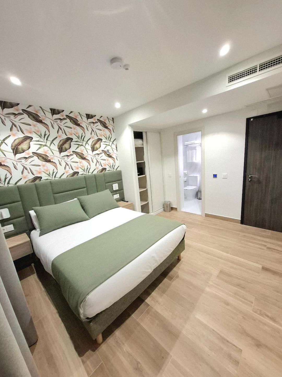 Hostal San Blas Madrid Eksteriør billede
