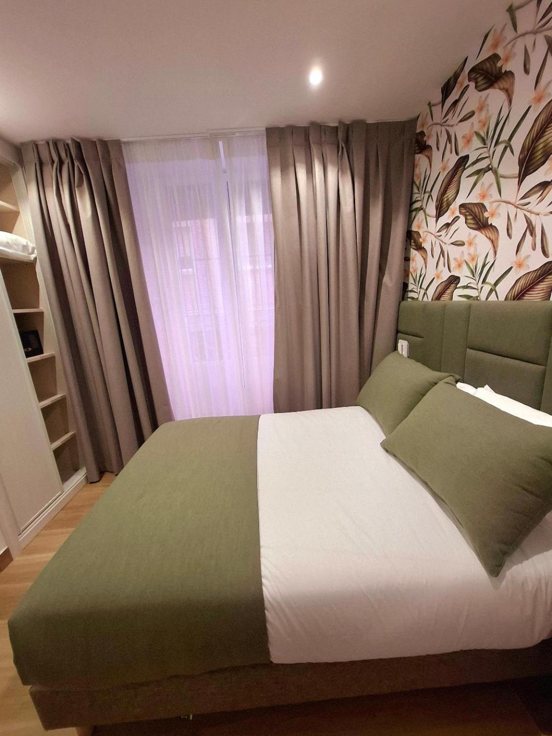 Hostal San Blas Madrid Eksteriør billede
