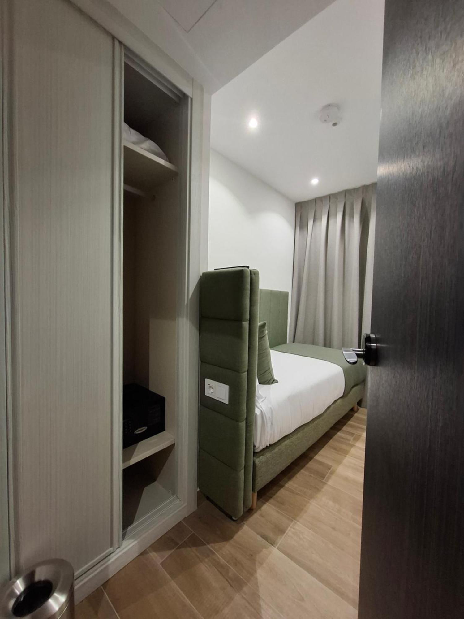 Hostal San Blas Madrid Eksteriør billede