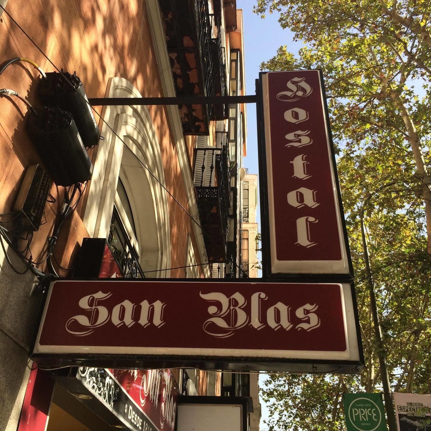 Hostal San Blas Madrid Eksteriør billede